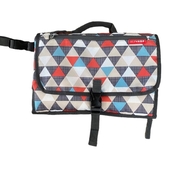 🌟 Host pick! 🌟 Skip Hop Travel changing pad! 👶🏻 - Picture 2 of 5